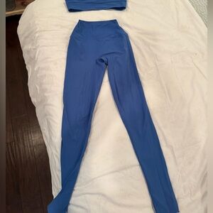 Women's Blue High-Waisted Leggings